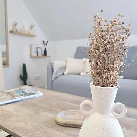 Apartment Le Petit Pontoise
